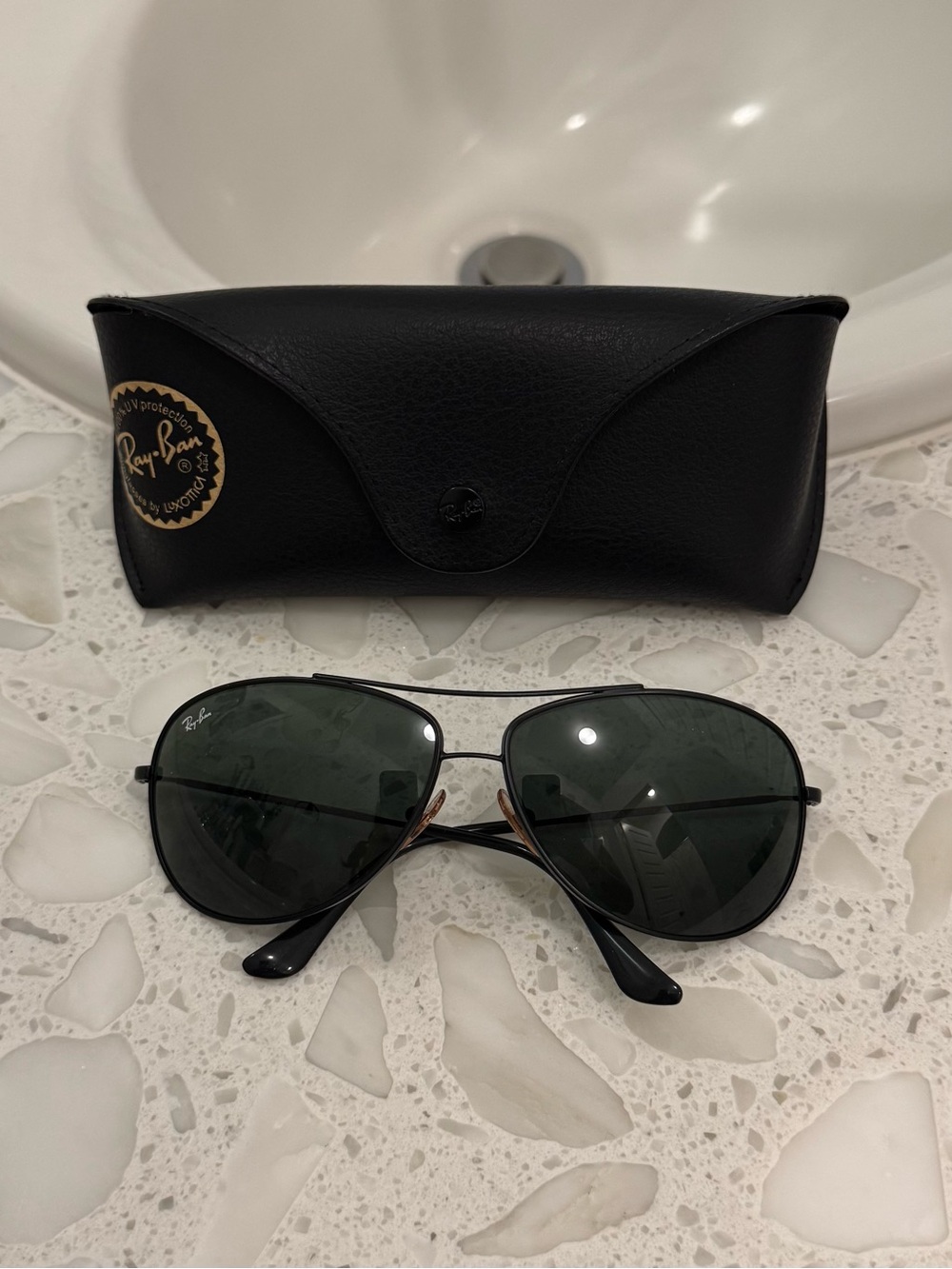 Ray-Ban Aviator Sunglasses with Case